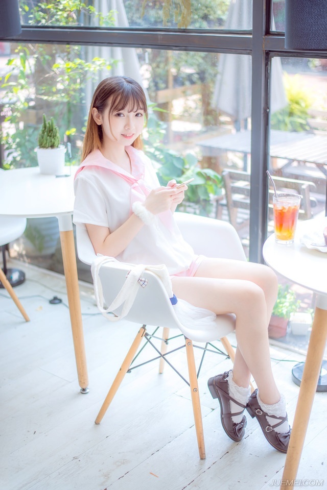 没有条件的朋友，不叫朋友，那叫手足了。——三毛《随想》
